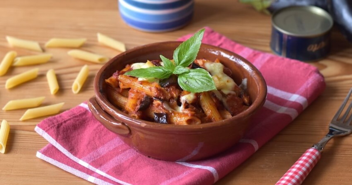 Pasta al forno con tonno e melanzane