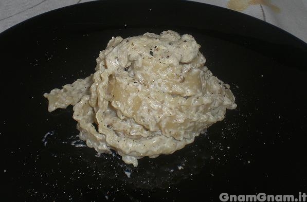 Pasta con crema di melanzane e ricotta