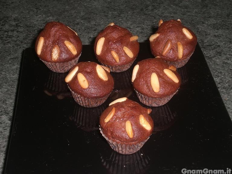 Muffin mini al cacao e pinoli