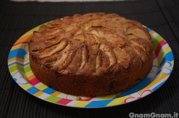 Torta di mele e mandorle