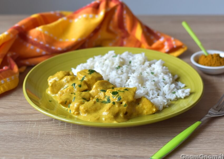 Pollo al curry cremoso e super veloce