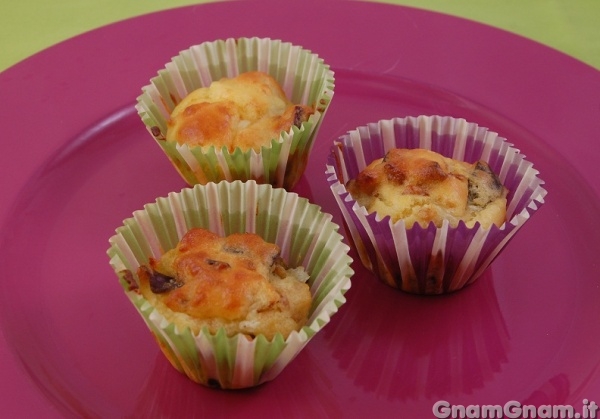 Muffin salati alle melanzane