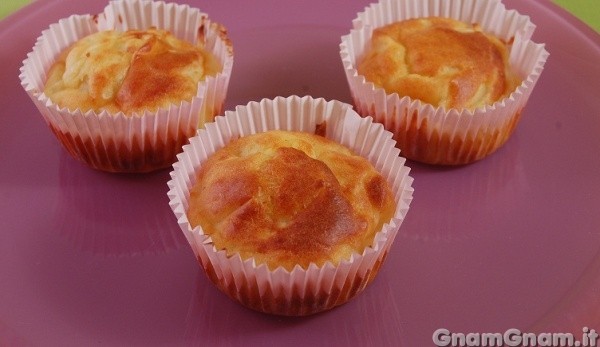 Muffin salati alle cipolle