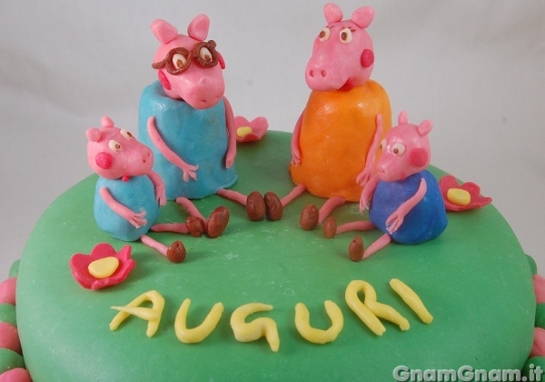 Peppa pig cake