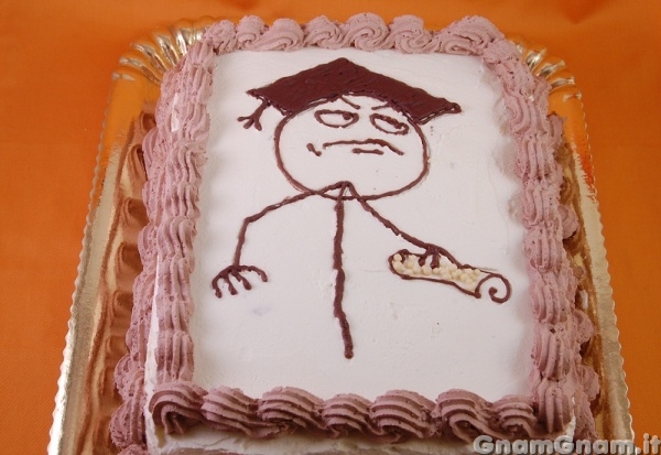 Torta di laurea meme