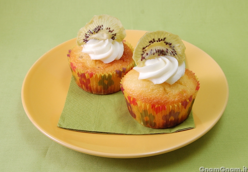 Muffin kiwi e cioccolato bianco