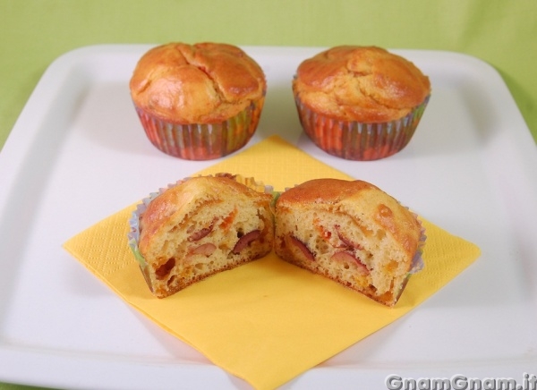 Muffin salati ai peperoni