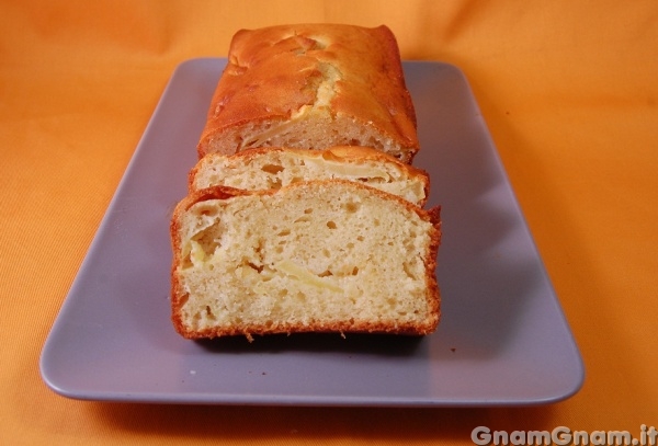 Plumcake alle mele Foto finale