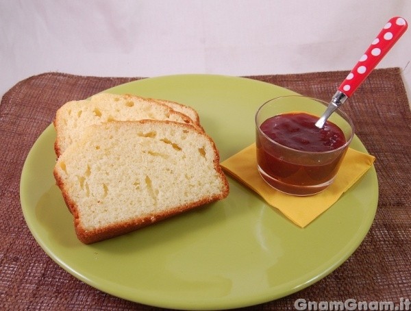 Plumcake allo yogurt