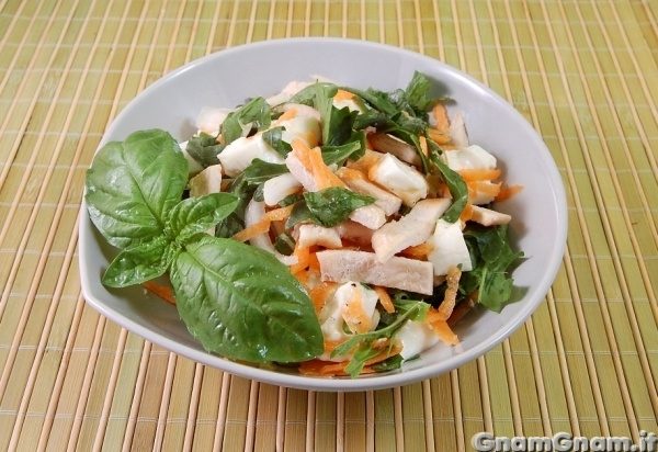 Insalata di pollo e crescenza