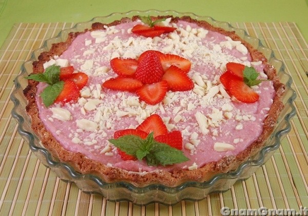 Crostata alle fragole e cioccolato bianco