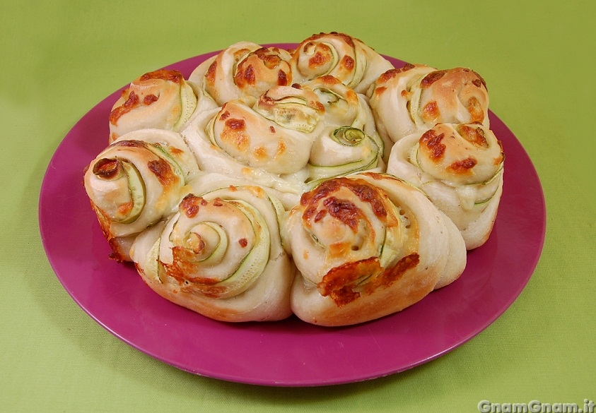 Roselline di pizza alle zucchine