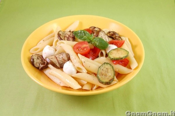 Insalata di pasta all'ortolana