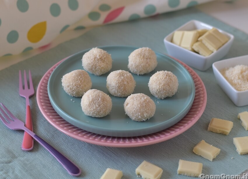 Tartufi al cioccolato bianco e cocco