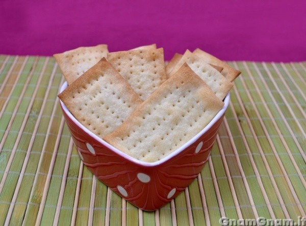 Crackers fatti in casa