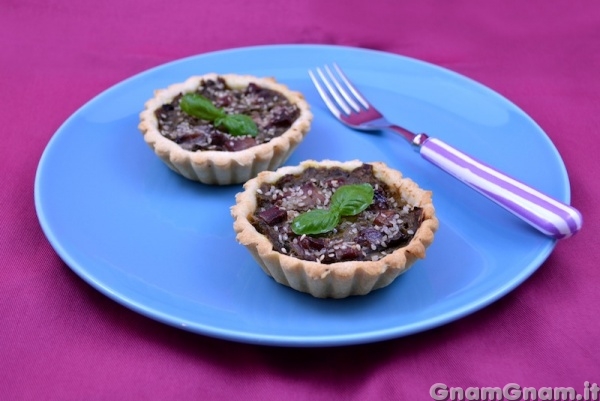 Crostatine al tonno e melanzane