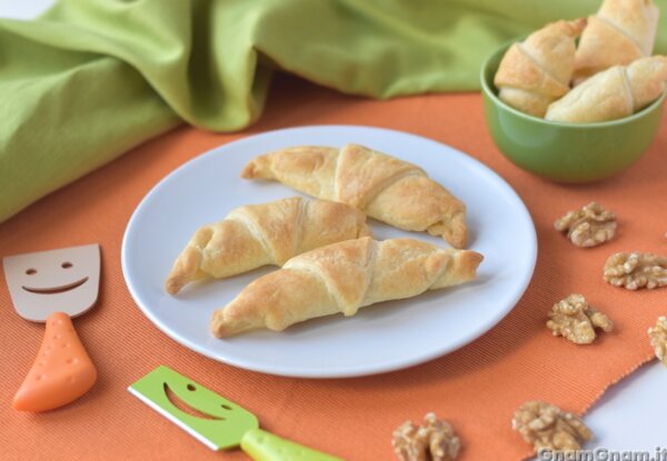 Cornetti gorgonzola e noci