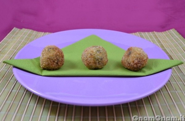 Arancini di riso con rucola e caprino