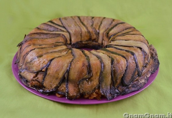 Anelletti al forno con melanzane