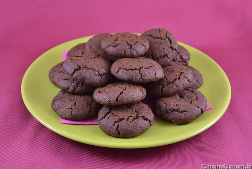Biscotti al cioccolato – Video ricetta