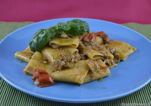 Paccheri con stocco e pesto