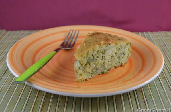 Torta dolce alle zucchine