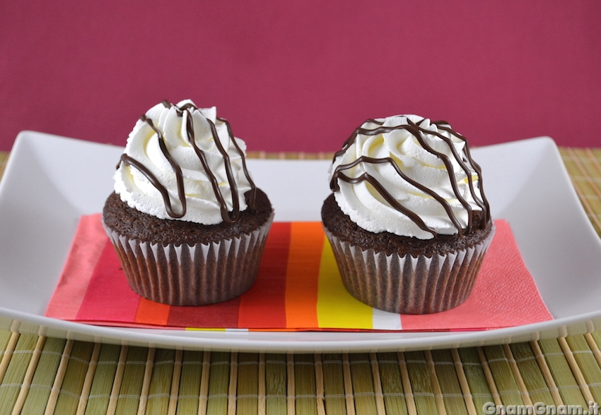 Cupcake panna e cioccolato