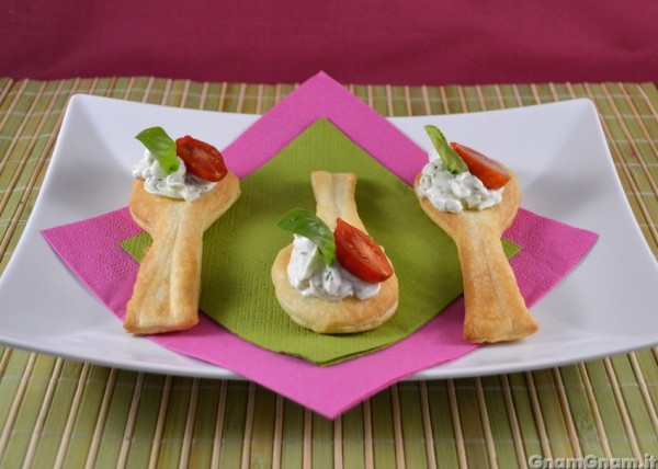 Cucchiaini di pasta sfoglia