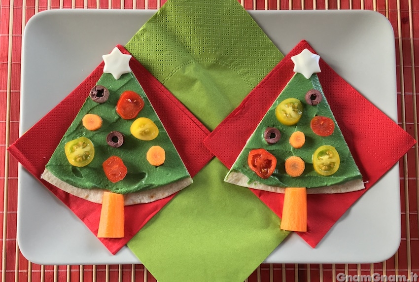 Ricette Di Natale Con Foto.Alberi Di Natale Con Piadina La Ricetta Di Gnam Gnam