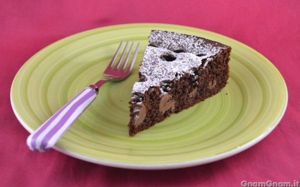 Torta al cioccolato con ovetti