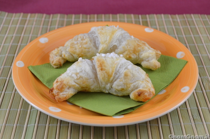 Croissant alle mele