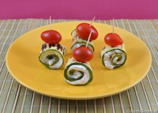 Involtini di zucchine e tonno