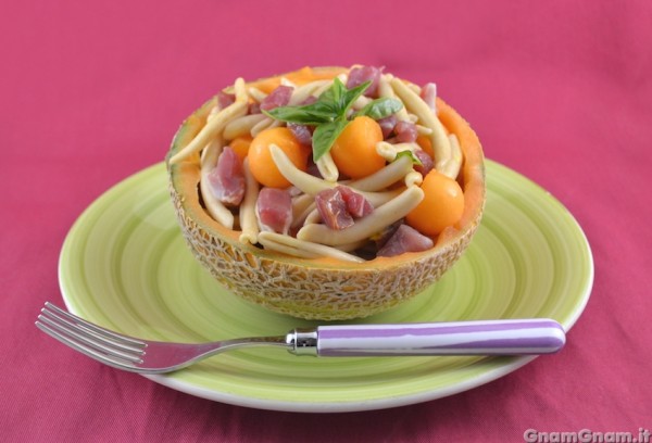 Pasta fredda con prosciutto e melone