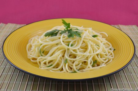 Spaghetti con colatura di alici