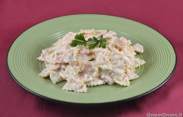 Farfalle al salmone