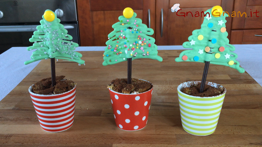 Ricette Di Dolci Di Natale Con Foto.Alberi Di Natale Di Cioccolato La Ricetta Di Gnam Gnam