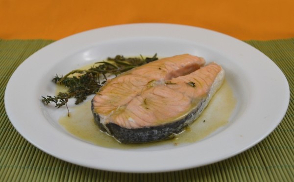 Salmone alle erbe