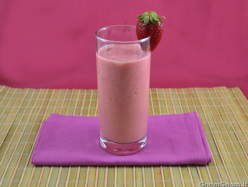 Smoothie alle fragole Foto finale