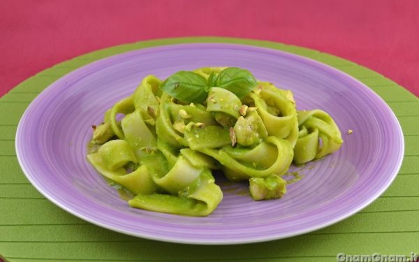 Pasta con zucchine e pesce spada