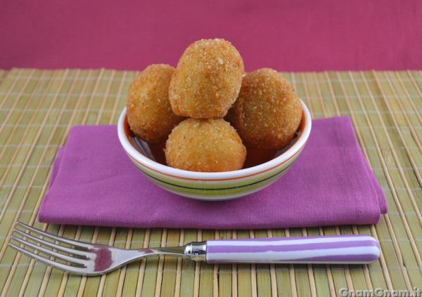 Arancini con patate e baccalà