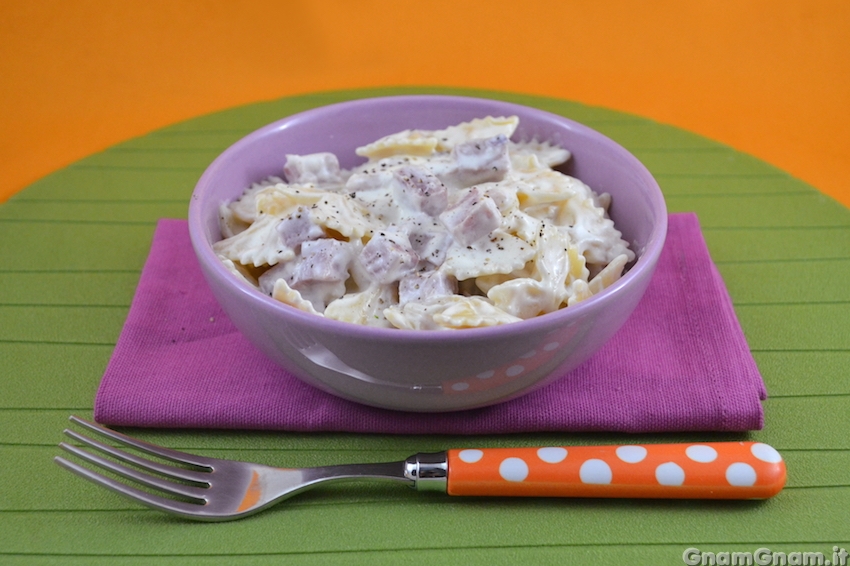 Pasta panna e prosciutto