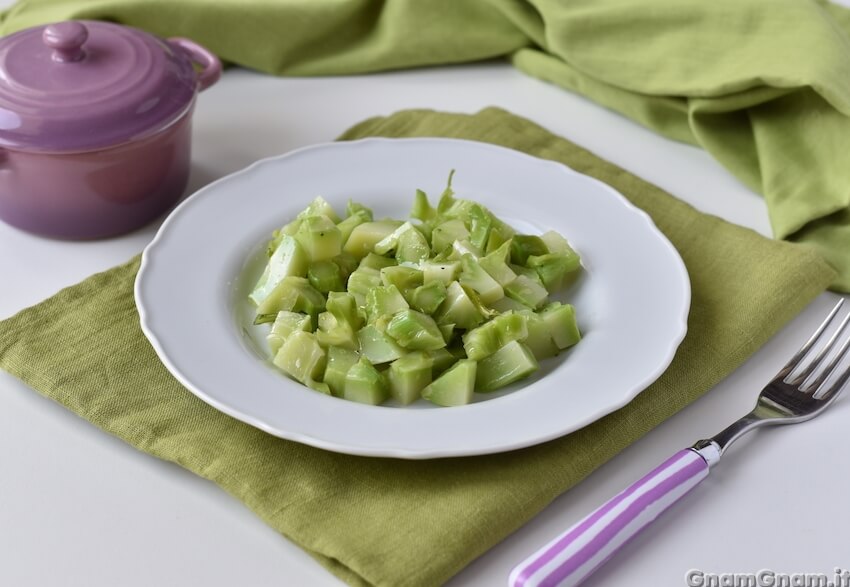 Gambi di broccoli in padella