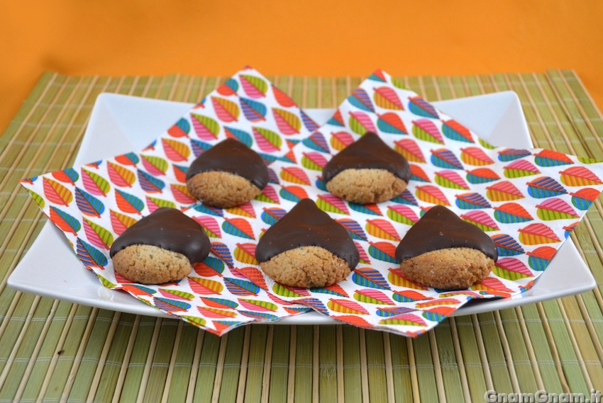 Biscotti con farina di castagne