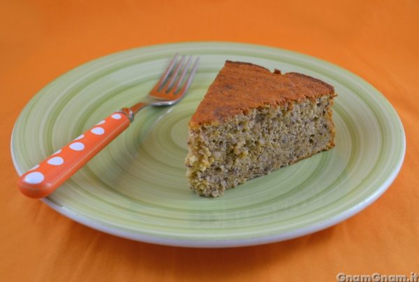 Torta al mandarino con mandorle e noci