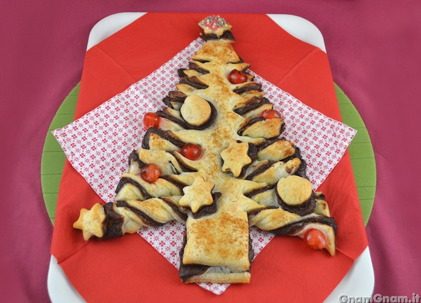 Albero Di Natale Pasta Sfoglia.Albero Di Pasta Sfoglia Dolce La Ricetta Di Gnam Gnam