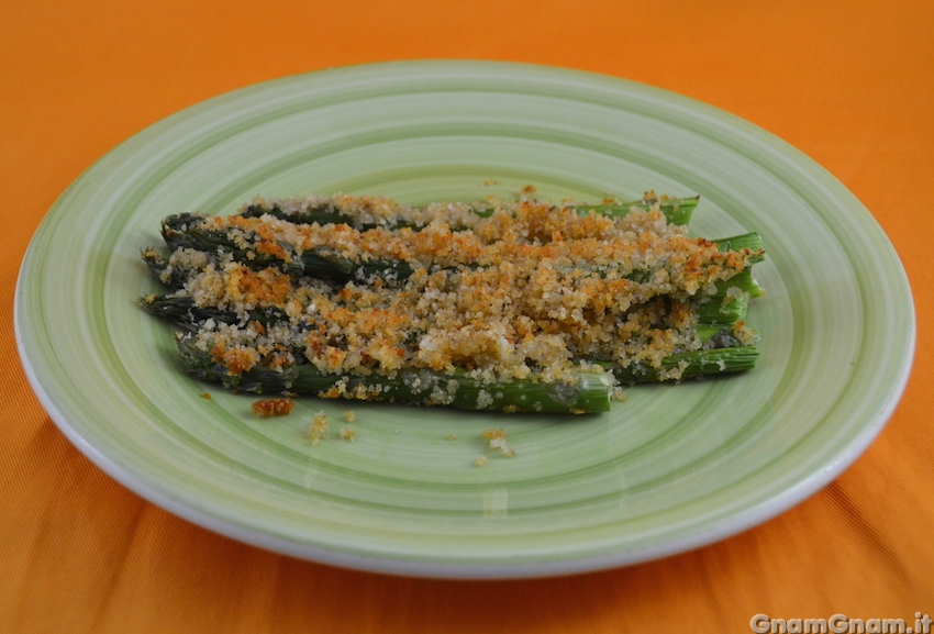Asparagi gratinati