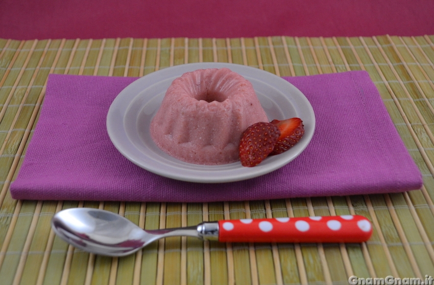 Panna cotta alle fragole