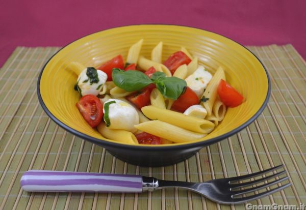 Insalata di pasta caprese