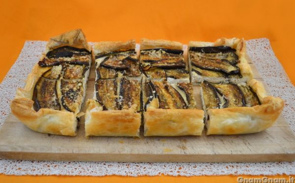 Torta salata tonno e melanzane