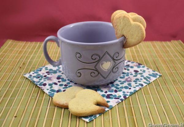 Biscotti sulla tazza